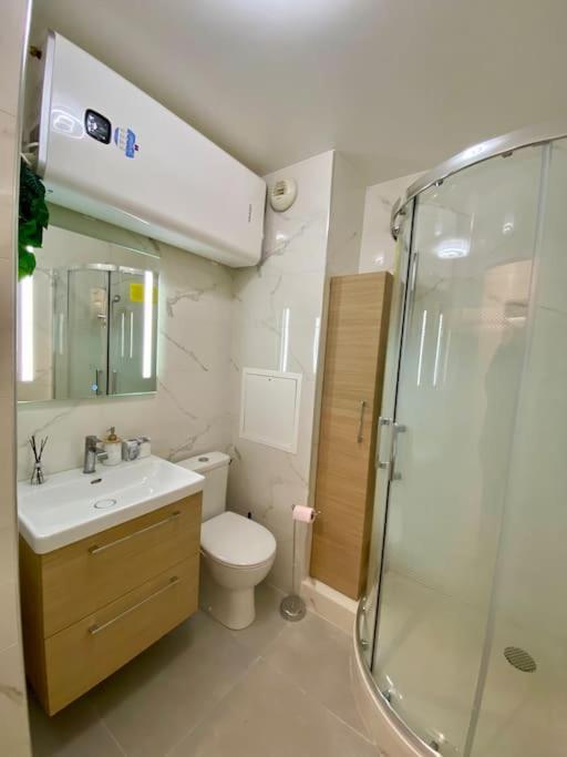 Suite Maximilien Near Disneyland Bussy-Saint-Georges Eksteriør billede
